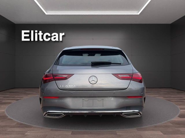 Mercedes-Benz CLA 180 Automatic Shooting Brake AMG Line Advanced Plus - foto 4 di 4