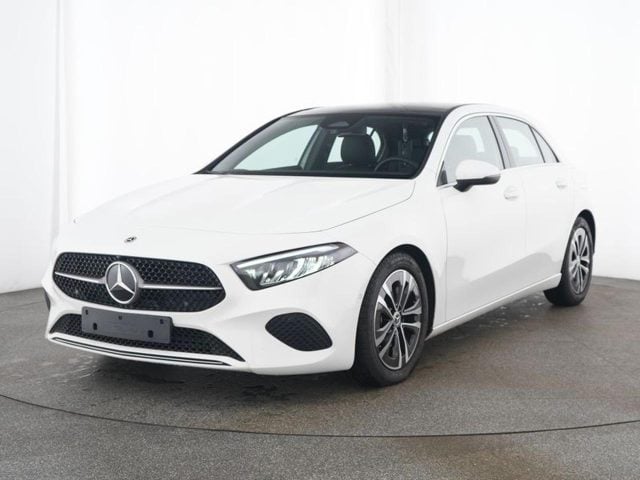 Mercedes-Benz A 180 d Automatic Progressive Advanced, del 2025, 16.921 km, in vendita a Dormelletto (NO)