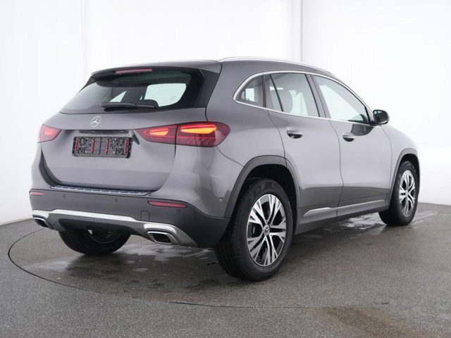 Mercedes-Benz GLA 180 Automatic Progressive Advanced - foto 4 di 4