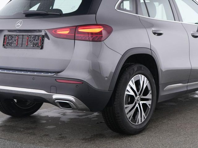 Mercedes-Benz GLA 180 Automatic Progressive Advanced - foto 3 di 4