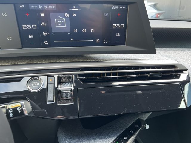 Peugeot 5008 Hybrid 145 e-DCS6 Allure km 0 a GUBBIO