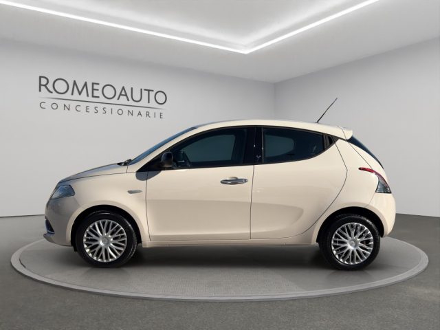 Lancia Ypsilon 1.2 gold 69 cv - foto 3 di 4