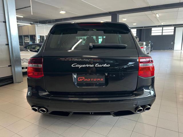 Porsche Cayenne 4.8 Turbo - foto 4 di 4