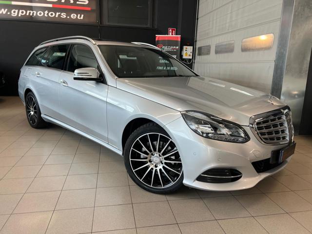 Mercedes-Benz E 220 BlueTEC S.W. 4Matic Automatic Business - foto 2 di 4