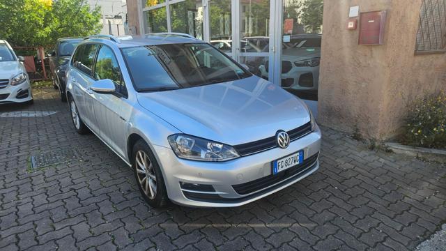 Volkswagen Golf Variant 1.6 tdi LOUNGE 110cv ACC-CAM-NAVY usato a BOLZANO