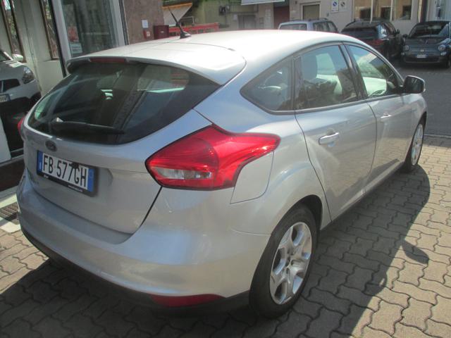Ford Focus 1.6 GPL 120cv NAVY-CAMERA - foto 3 di 4