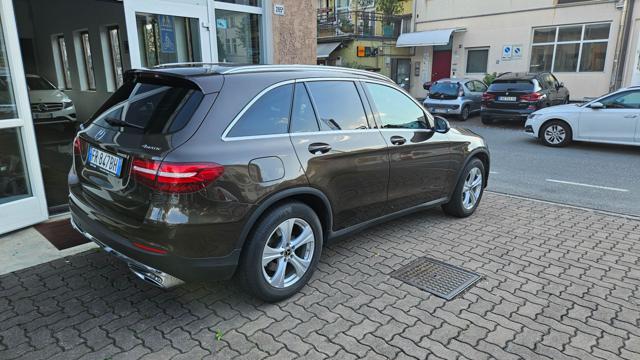 Mercedes-Benz GLC 250 d Sport 4matic auto GANCIO-CAMERA-SED.RISC.-NAVY - foto 4 di 4