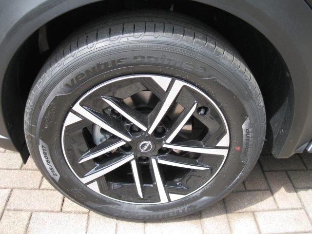 Nissan Juke 1.0 DIG-T 114 CV DCT N-Connecta - foto 3 di 4