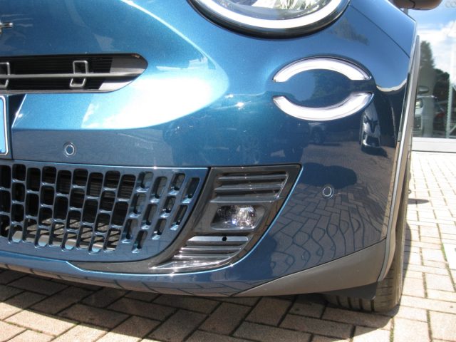 Fiat 600 Hybrid 110 CV DCT MHEV Icon con Pack Comfort - foto 2 di 4