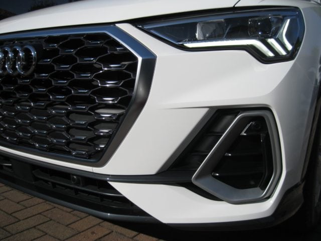 Audi Q3 Sportback 35 TFSI Stronic Business Plus - foto 2 di 4