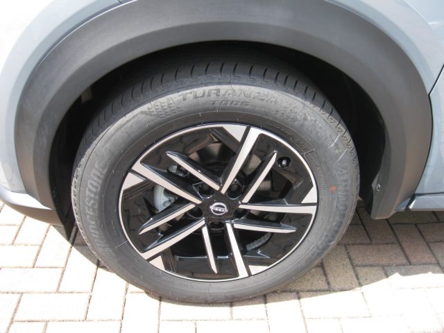 Nissan Juke 1.0 DIG-T 114 CV DCT N-Connecta - foto 3 di 4