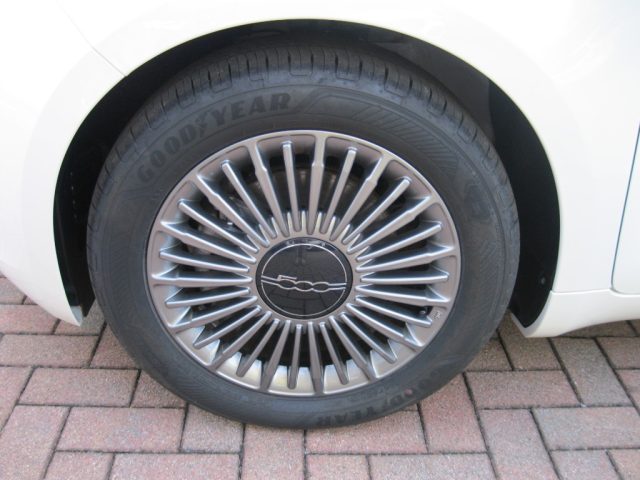 Fiat 500 Berlina Hybrid Torino - foto 3 di 4
