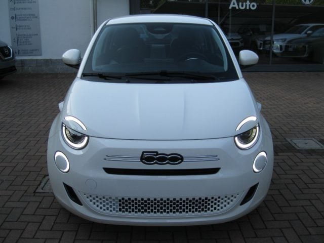 Fiat 500 Berlina Hybrid Torino, del 2026, 10 km, in vendita a Lentate Sul Seveso (MB)