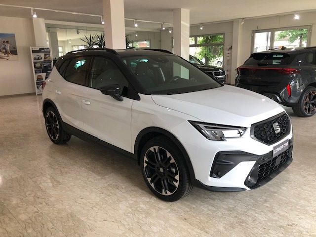 SEAT Arona Nuova 1.0 Tsi 95cv Black Edition Promo! - foto 3 di 4
