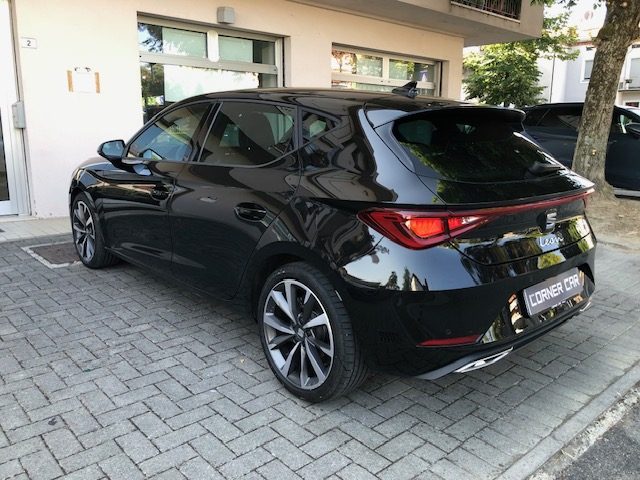 SEAT Leon 1.5 TSI 150 CV FR - foto 4 di 4