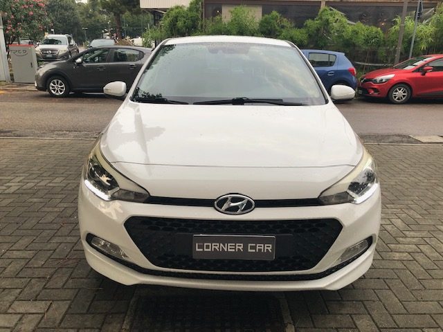 Hyundai i20 1.2 84 CV 5 porte Comfort - foto 2 di 20