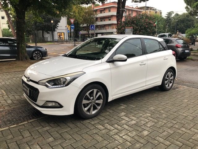 Hyundai i20 1.2 84 CV 5 porte Comfort, del 2016, 80.100 km, in vendita a FORLì (FC)