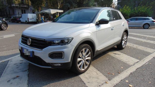Volkswagen T-Roc 1.5 TSI ACT DSG Advanced BlueMotion Technology usato a MILANO