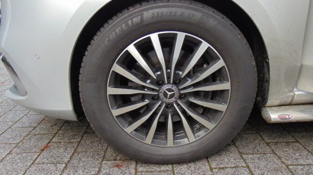 Mercedes-Benz V 250 d Automatic Executive Compact usato a MILANO