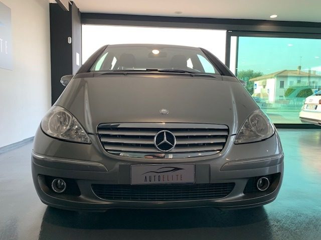 Mercedes-Benz A 180 CDI Elegance AUTOMATICO - foto 2 di 4