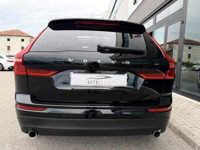 Volvo XC60 B4 (d) AWD Geartronic Momentum Pro/TETTO APRIBILE - foto 4 di 4