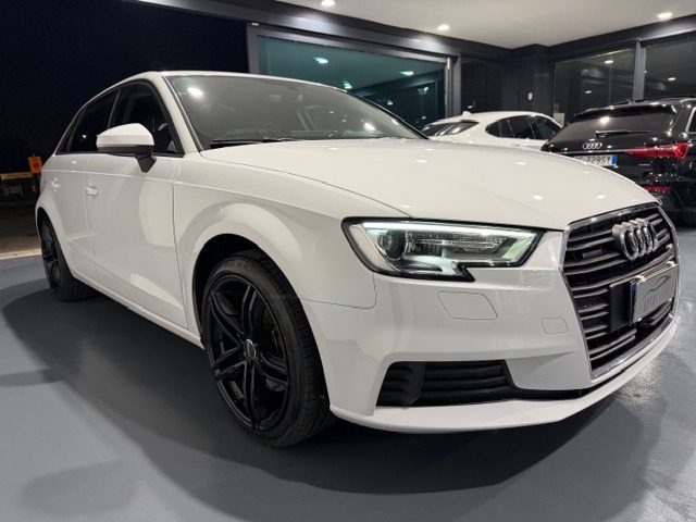 Audi A3 SPB 40 TDI 184CV Quattro S tronic Sport - foto 3 di 4
