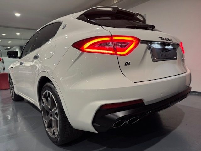 Maserati Levante V6 Diesel 275CV Q4 GranSport/TETTO/360* - foto 4 di 4