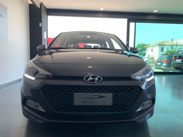 Hyundai i20 1.1 CRDi OK NEO-PAT 5 porte Go! - foto 2 di 4