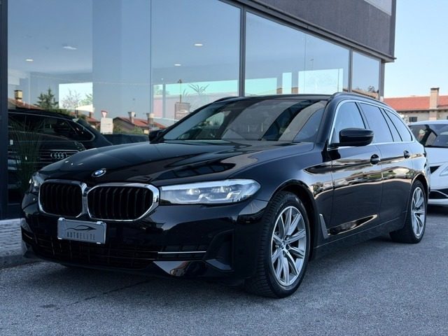 BMW 520 d 48V 190cv Touring Business usato a SANTA MARIA DI SALA