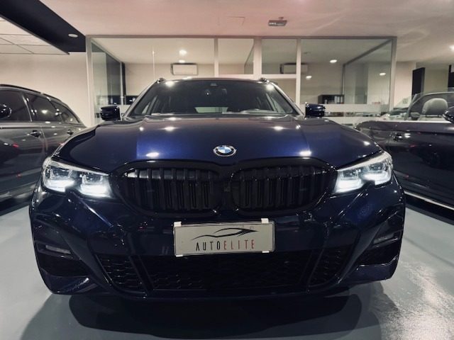 BMW 330 d 48V xDrive Touring Msport+Black Edition - foto 2 di 4