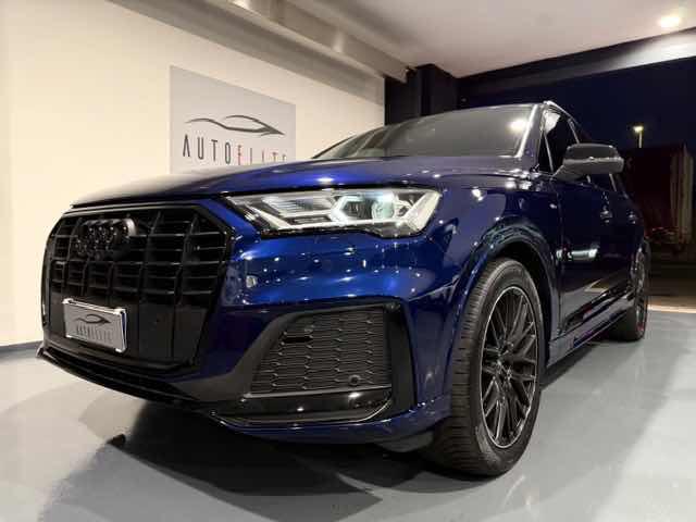 Audi Q7 50 TDI 286CV 7P INT RS S-LINE PLUS+IDENTITY BLACK usato a SANTA MARIA DI SALA