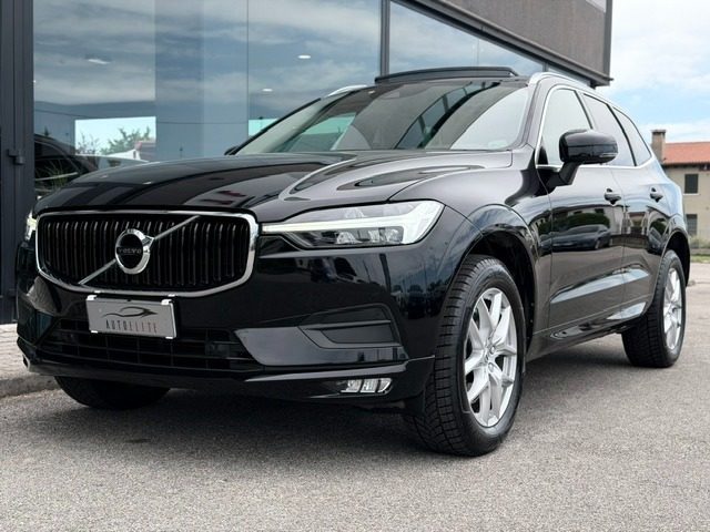 Volvo XC60 B4 (d)Geartronic Momentum Pro/TETTO APRIBILE usato a SANTA MARIA DI SALA