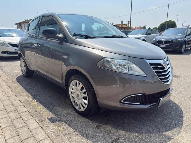 Lancia Ypsilon 1.2 69 CV 5 porte Elefantino - foto 3 di 4