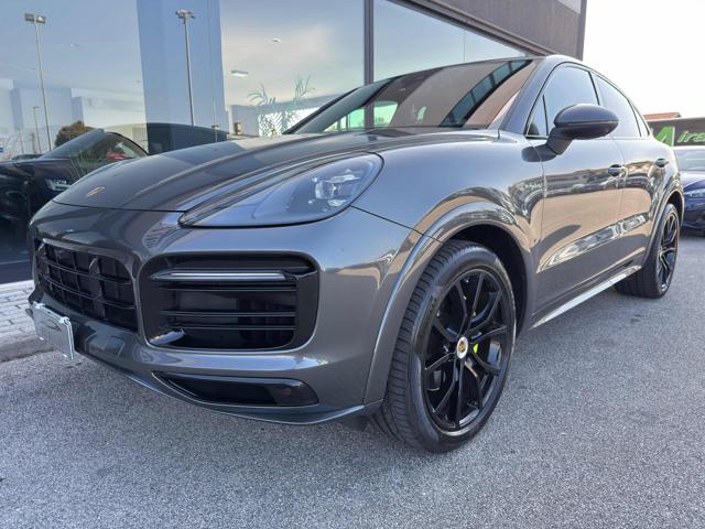 Porsche Cayenne Coupé 3.0 V6 Hybrid EDITION BLACK usato a SANTA MARIA DI SALA