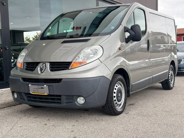 Renault Trafic T27 2.0 dCi/90 PC-TN Furgone Ice, del 2007, 216.000 km, in vendita a Santa Maria Di Sala (VE)