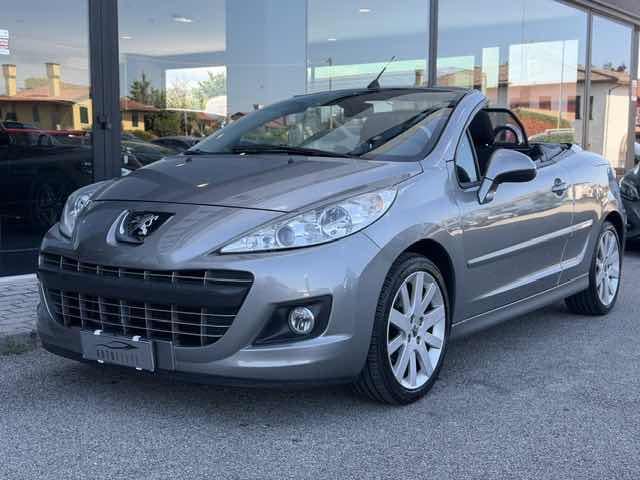 Peugeot 207 1.6 THP 156CV CC Féline, del 2010, 109.000 km, in vendita a Santa Maria Di Sala (VE)