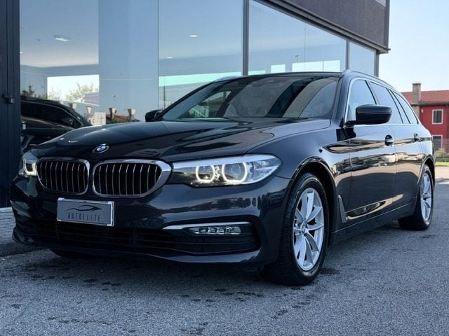 BMW 520 d 190CV Touring Luxury GANCIO TRAINO, del 2017, 155.000 km, in vendita a Santa Maria Di Sala (VE)