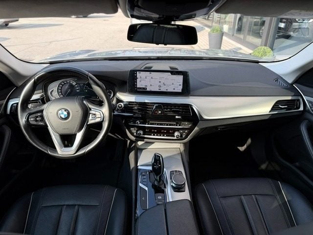 BMW 520 d 190CV Touring Luxury - foto 4 di 4