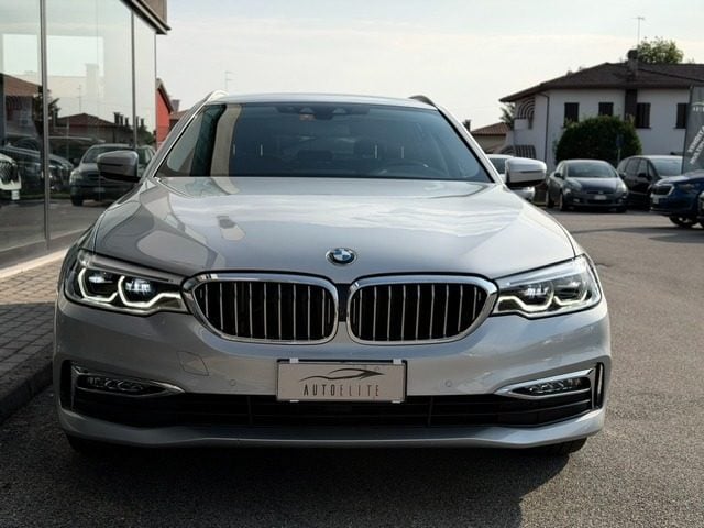 BMW 520 d 190CV Touring Luxury - foto 2 di 4
