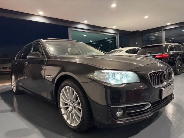 BMW 520 d xDrive Luxury Line/TETTO PANORAMICO - foto 4 di 4