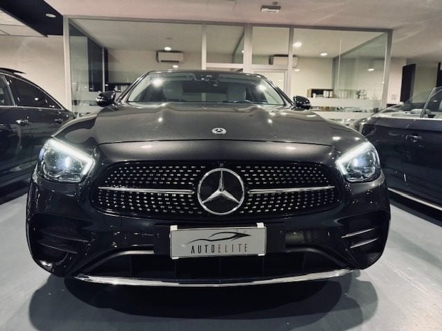 Mercedes-Benz E 300 de 4Matic Berlina Premium Plus AMG - foto 3 di 4