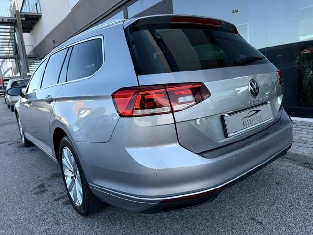Volkswagen Passat Variant 2.0 TDI SCR EVO DSG Business - foto 3 di 4