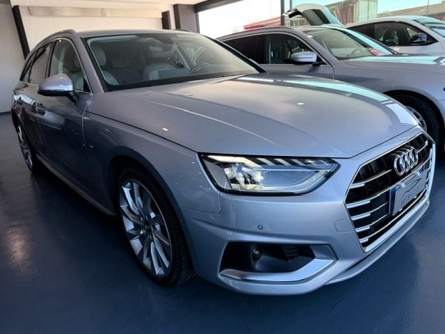 Audi A4 Avant 40 TDI 190CV/FARI MATRIX/CAMERE 360* - foto 2 di 4