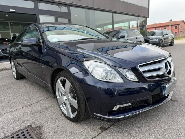 Mercedes-Benz E 350 CDI Coupé BlueEFFICIENCY Avantgarde - foto 4 di 4