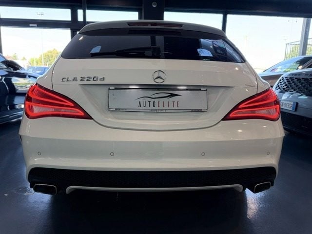 Mercedes-Benz CLA 220 d S.W. Automatic Premium AMG - foto 4 di 4