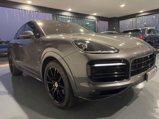 Porsche Cayenne Coupé 3.0 V6 Hybrid EDITION BLACK - foto 4 di 4