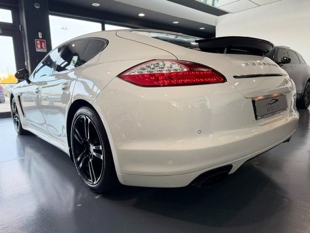 Porsche Panamera 3.0 Diesel 250CV BLACK EDITION - foto 4 di 4