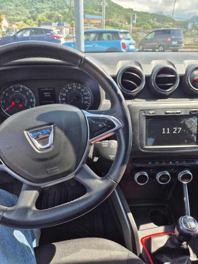 Nissan Juke 1.0 DIG-T 114 CV N-Connecta, 10.000 km, in vendita a Carrara (MS)