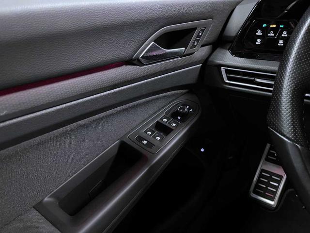 Volkswagen Golf 1.4 GTE DSG Plug-In Hybrid usato a CARRARA