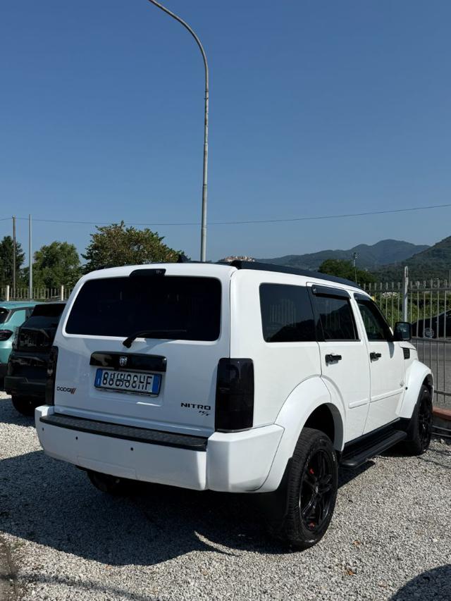Dodge Nitro 2.8 CRD DPF SE 2WD - foto 2 di 4